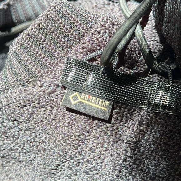 Adidas x Gore-Tex NMD triple blacks - Picture 7 of 9